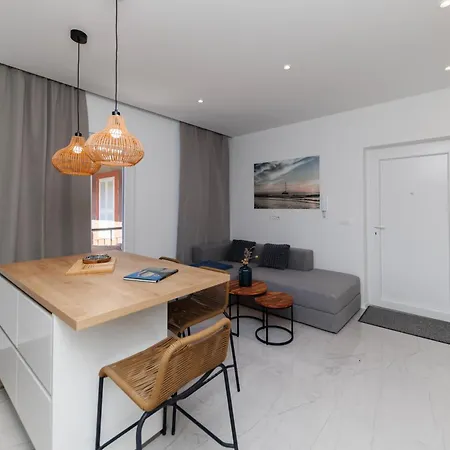 Daire Iadera Terrace By Belmont Realty