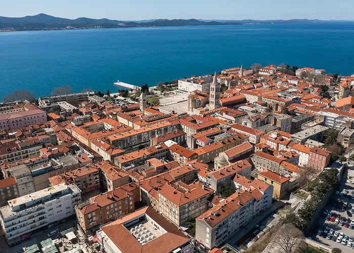 Iadera Terrace By Belmont Realty Ζαντάρ