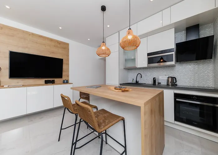 Iadera Terrace By Belmont Realty Apartamento