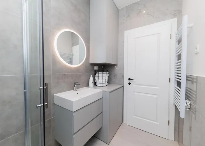 Iadera Terrace By Belmont Realty *